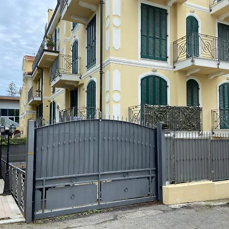 La Magnolia Apartment Bordighera Exterior photo